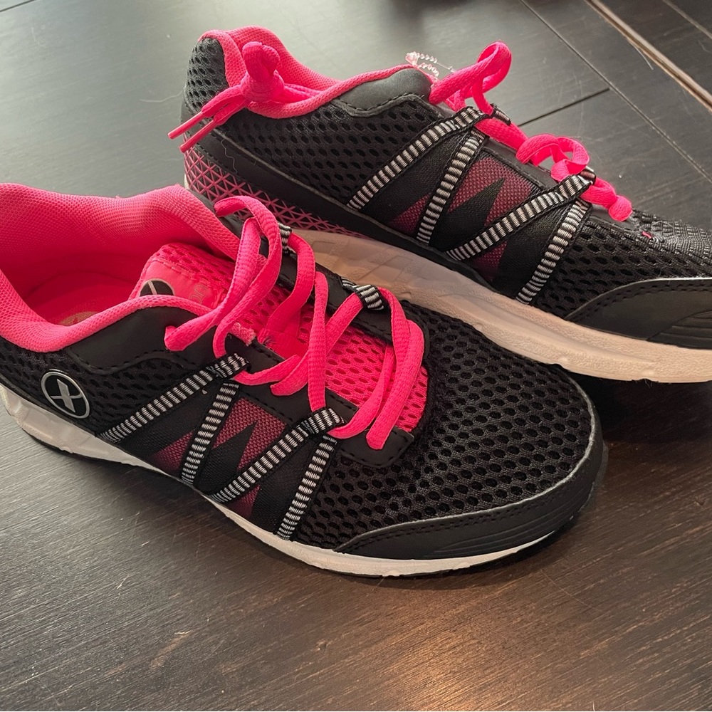 Xersion running shoes